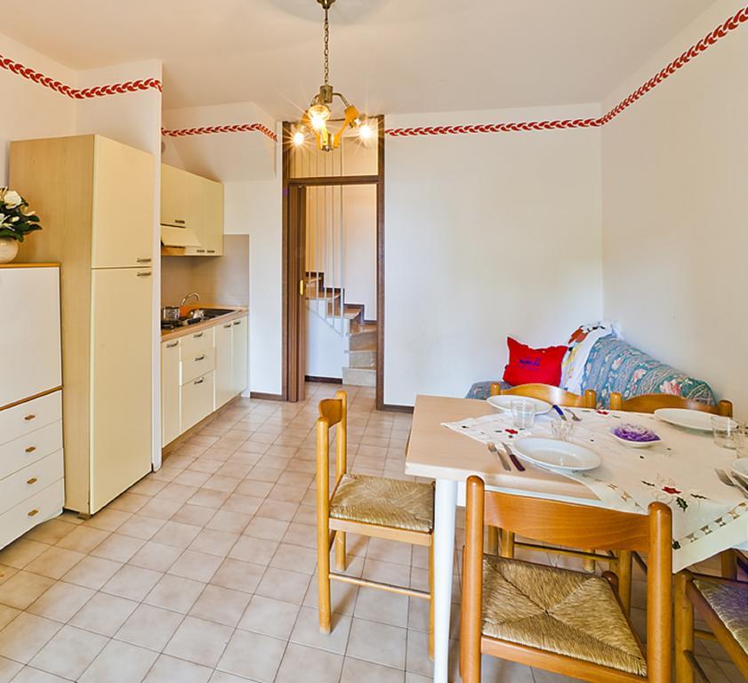Residence Cinzia Pool Bibione Exterior photo