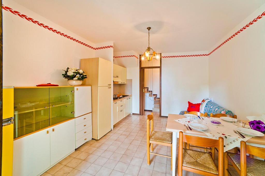 Residence Cinzia Pool Bibione Room photo